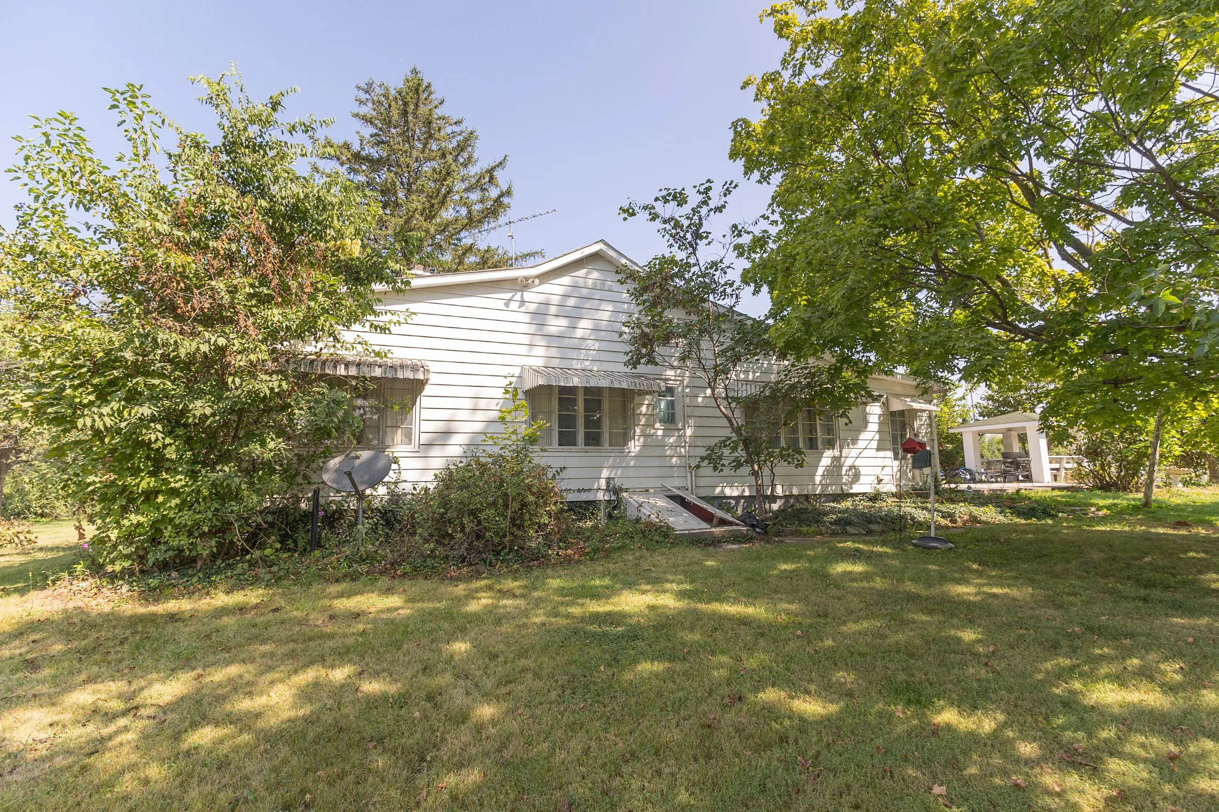 Back of house-1.jpg