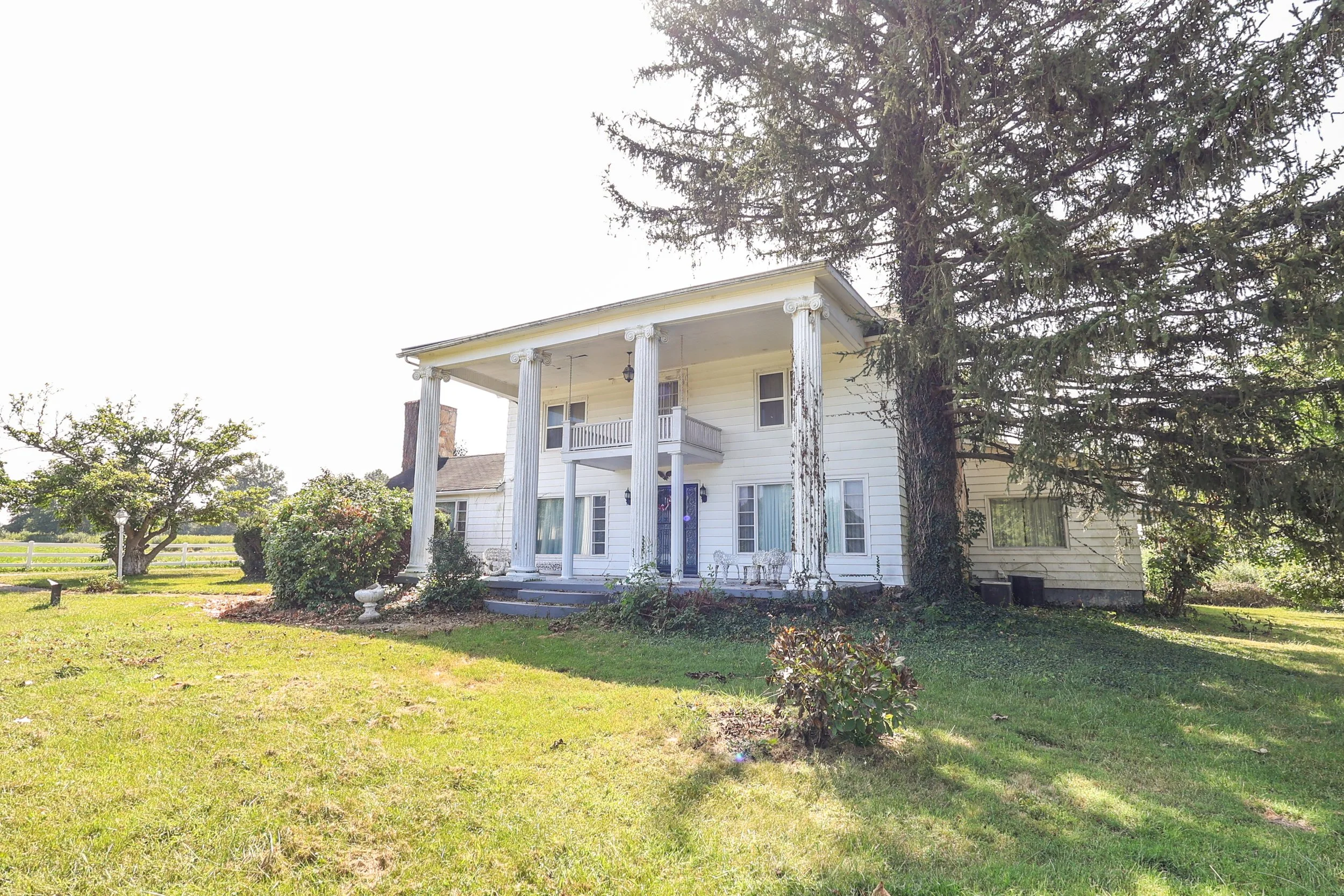 Front of house-5.jpg