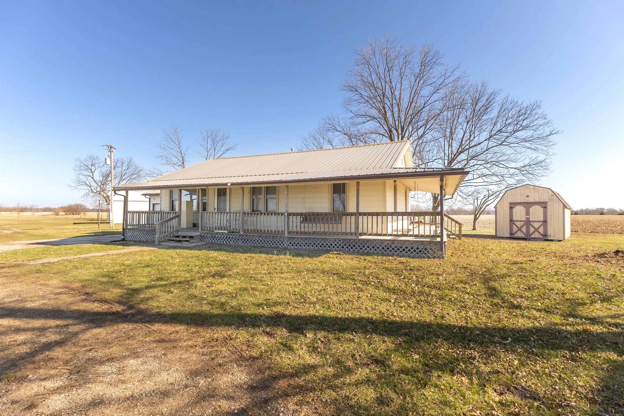 Front of house-1.jpg