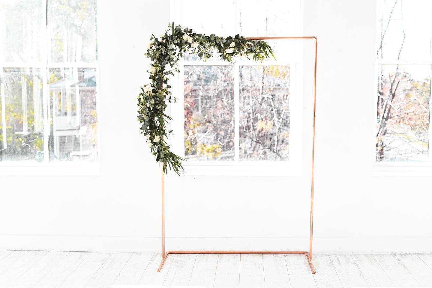 We&rsquo;ve added a new industrial arch to our lineup. The possibilities are endless with this sleek + modern copper pipe backdrop.