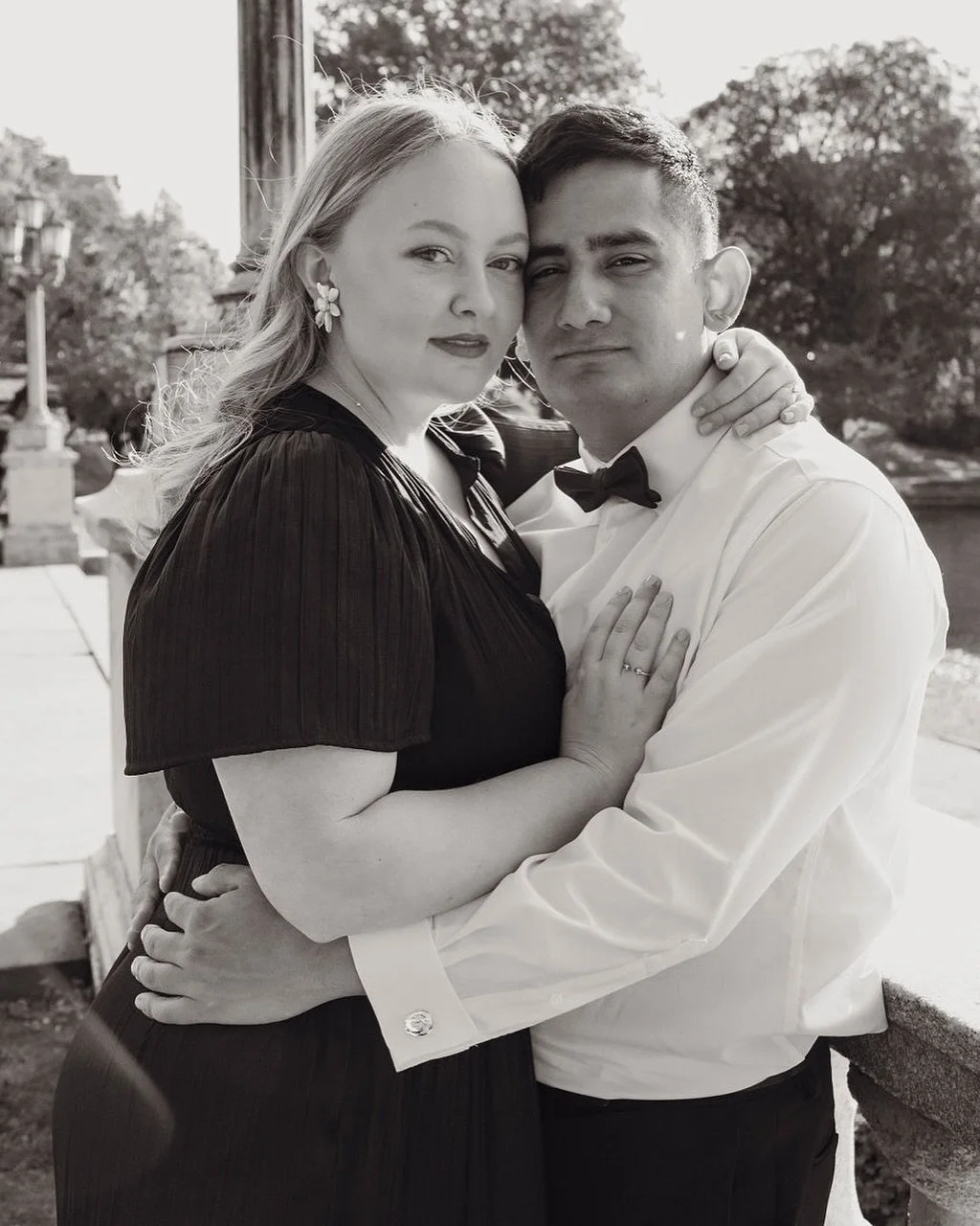Little throwback to this darling Cleveland engagement session ✨🦋

#danarisphotography #monarchcreative #engagement #clevelandphotographer #weddingphotographer #weddingphotoshoot #engagementsession #clevelandengagement
