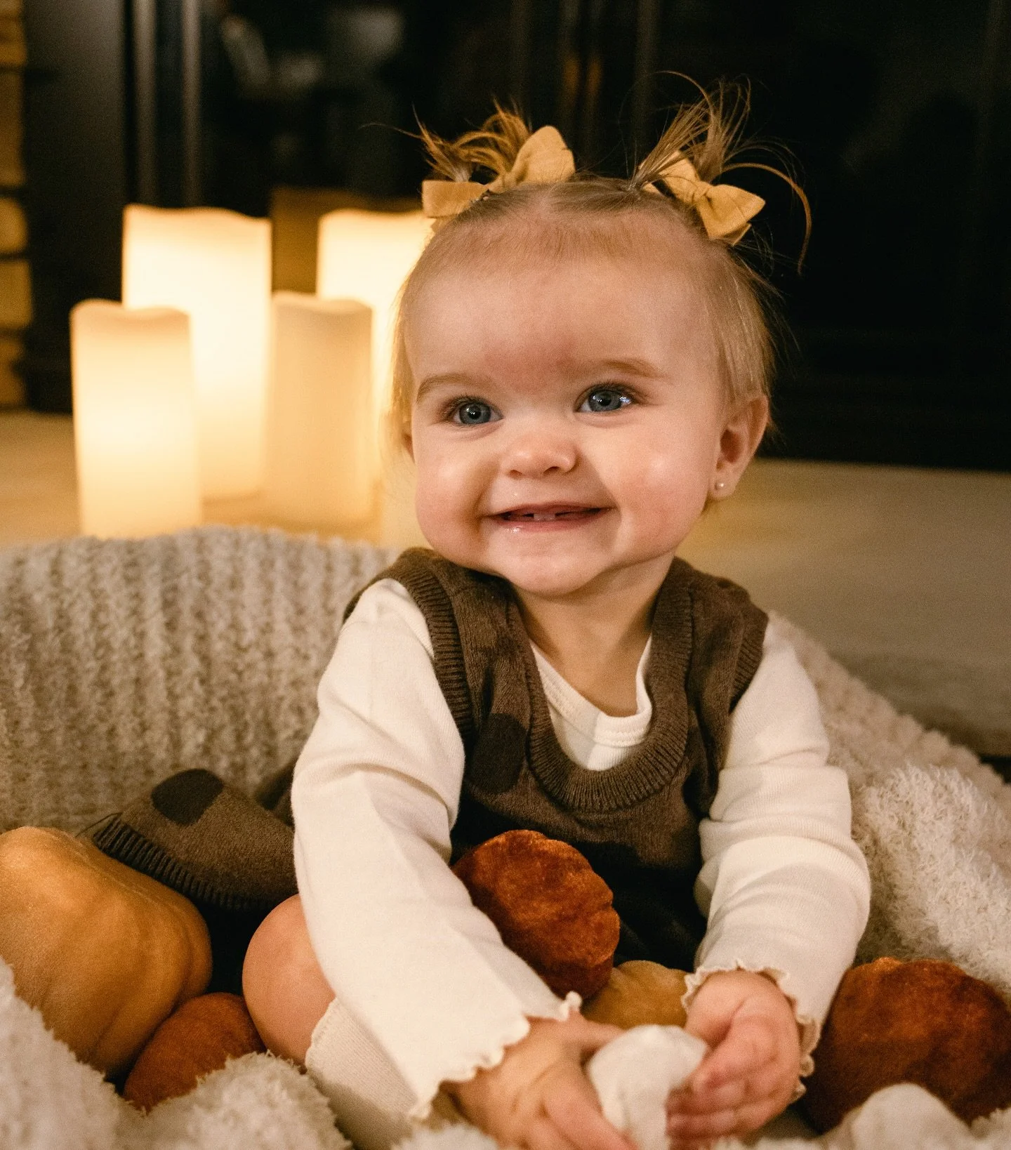 Little Frankie Jean!!!

It&rsquo;s been such a joy shooting Frankie&rsquo;s different milestones this year 🥹. @karli_jean_ @evan_svendsen she&rsquo;s just absolutely perfect 💕✨ 

#clevelandphotographer #familyphotographer #9monthphotoshoot #clevela