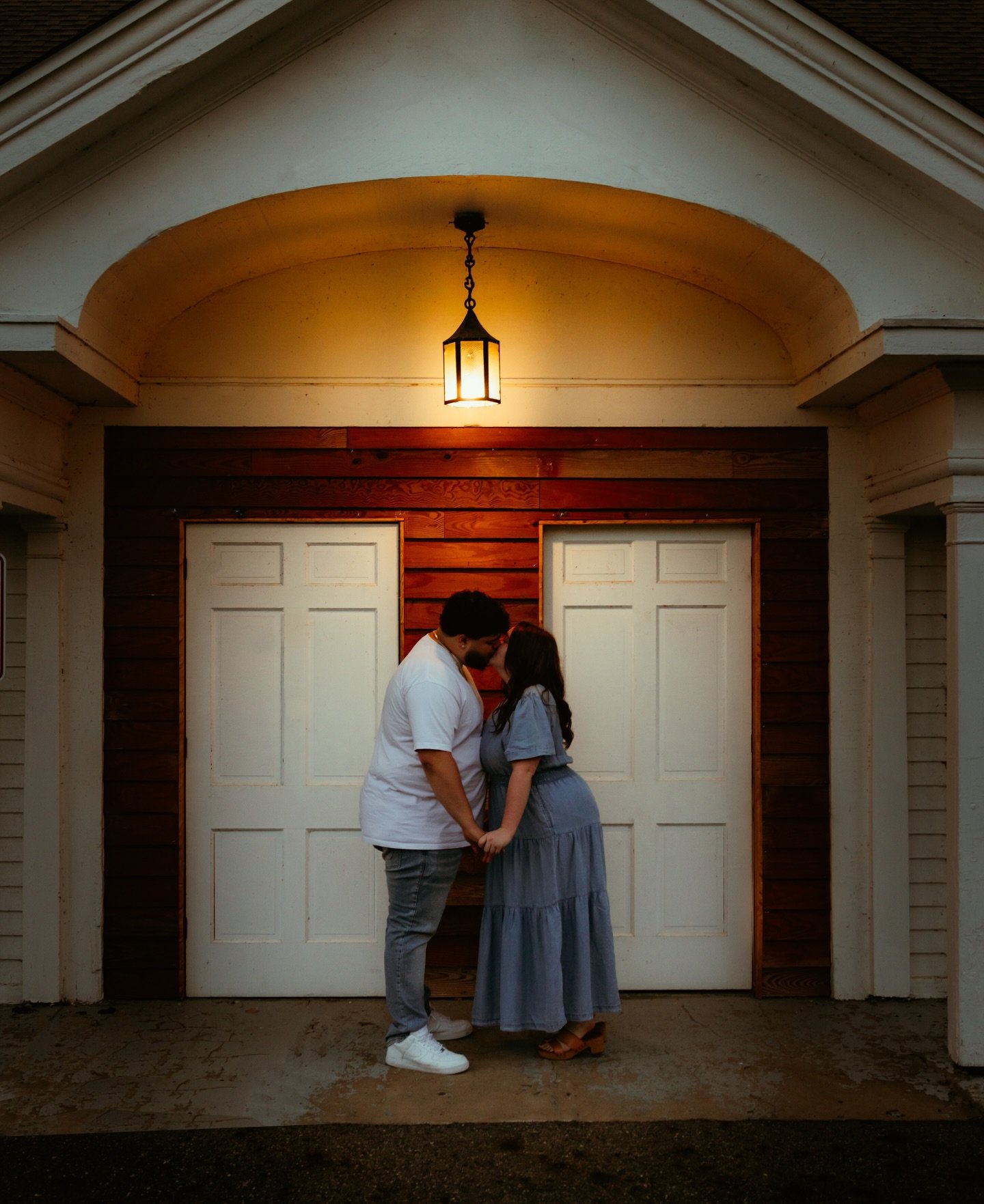 Megan and Bobby!💋

A sweet little moment from my first giveaway winner&rsquo;s shoot!!! Thank you both!!❤️ #monarchcreative #monarchcreativecle #danarisphoto #rebrand #couplessession 

Cleveland photographer, cuyahoga valley national park, CVNP phot