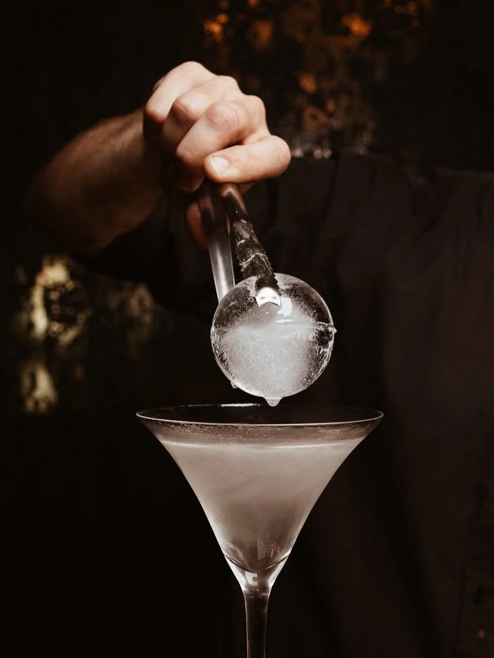 @mbevy_chagrin cocktails part 2 🍸🌹🦋💎

#monarchstudios #clevelandbrandphotographer #restaurantphotography #clevelandrestaurants #cocktails monarch studios, monarch creative , cocktails , chagrin falls