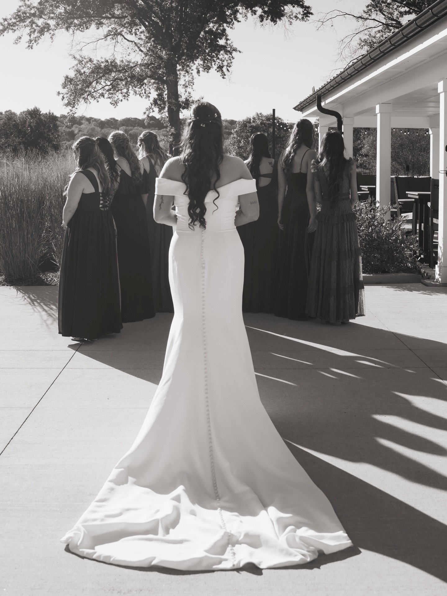 Katie&rsquo;s first look with her girls! ✨🧚

Also peep the stunning color palette she chose, I&rsquo;m obsessed. ❤️ monarch-creative.com 

Monarch weddings, monarch creative , Akron weddings, wedding photographer , Ohio wedding photographer, first l