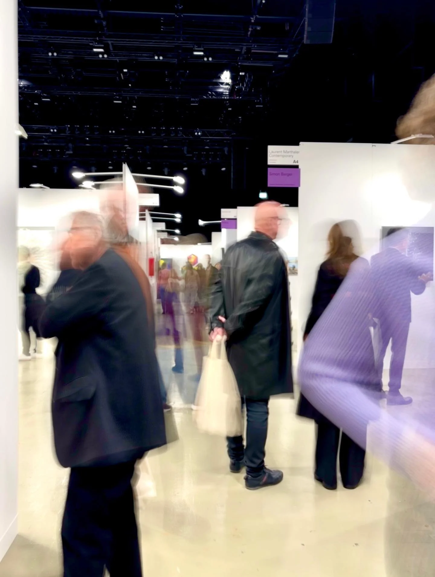 Throwback to Art Salon Zurich 2025 ✨ Grateful for every artist, gallery owner, visitor &amp; conversation. 

Already looking forward to this year&lsquo;s fair 🤍