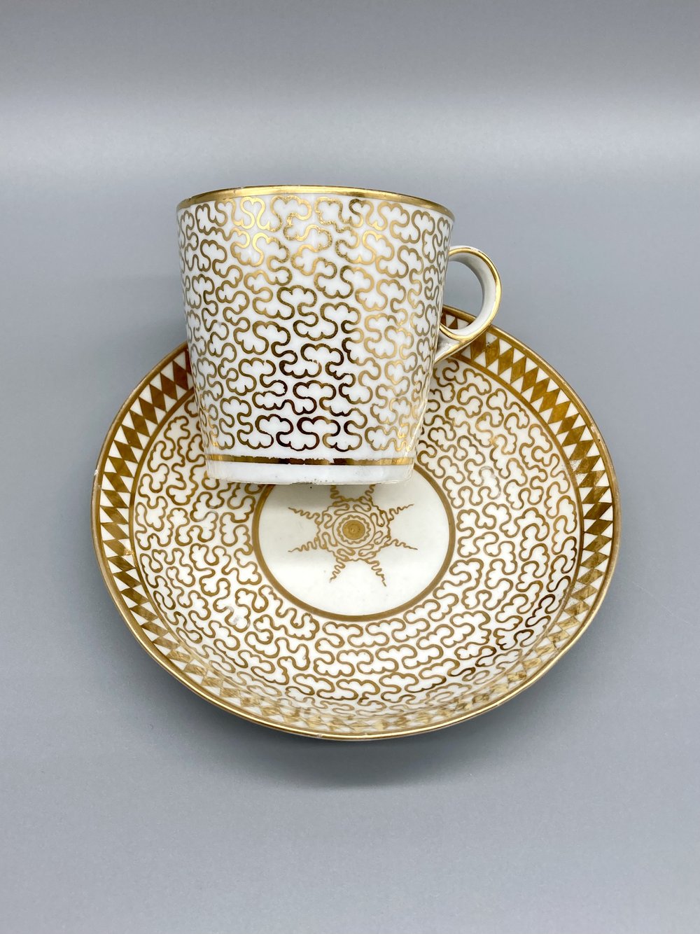 Chamberlain Worcester Gilt Porcelain Coffee Cup & Saucer, c.1815