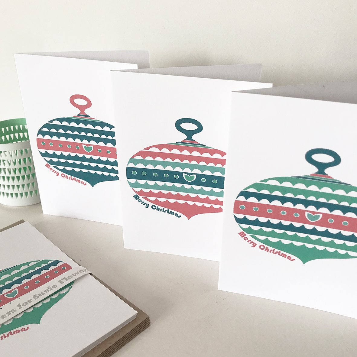Bauble_group_with_envelope.jpg