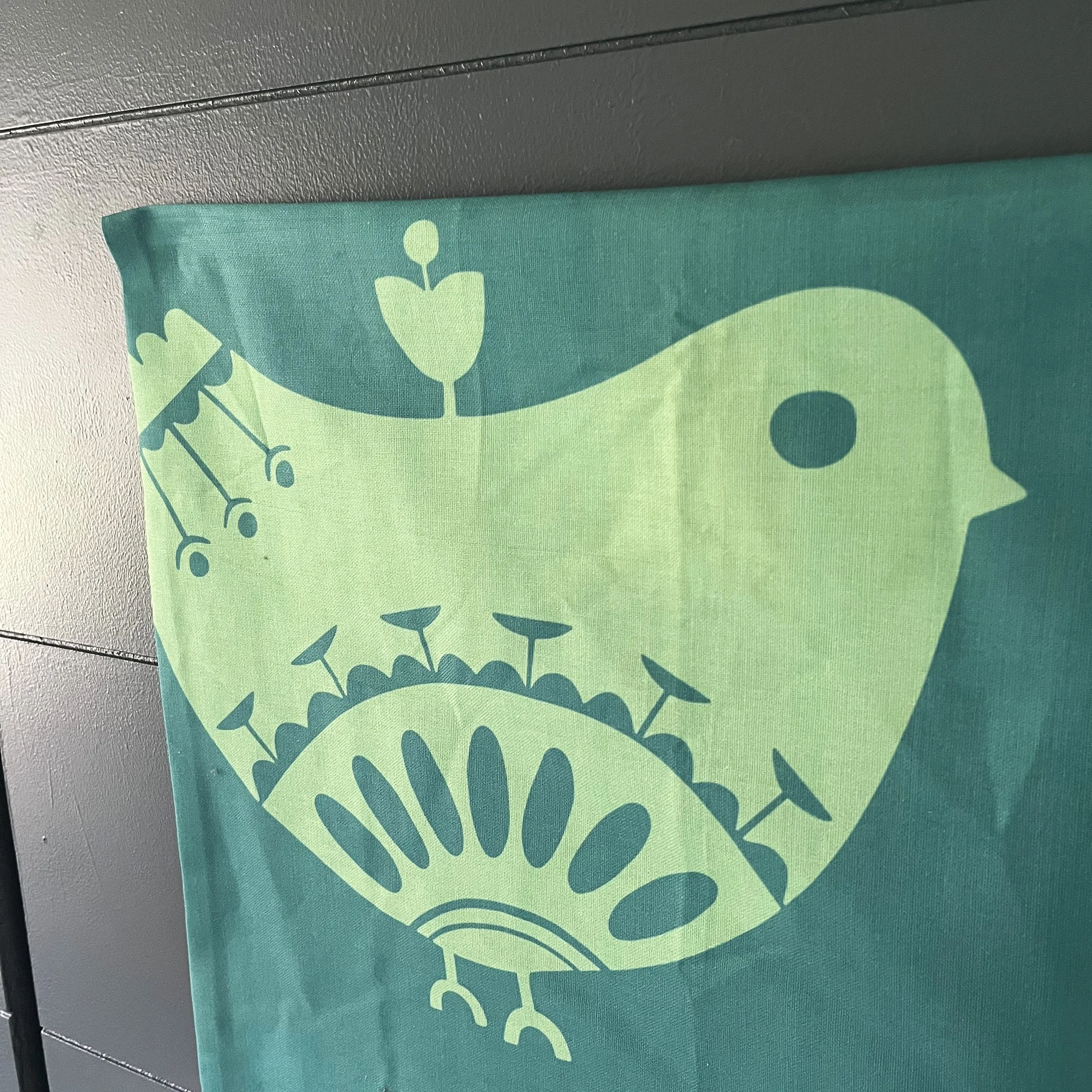 Teal & green Birdie-close up.jpg