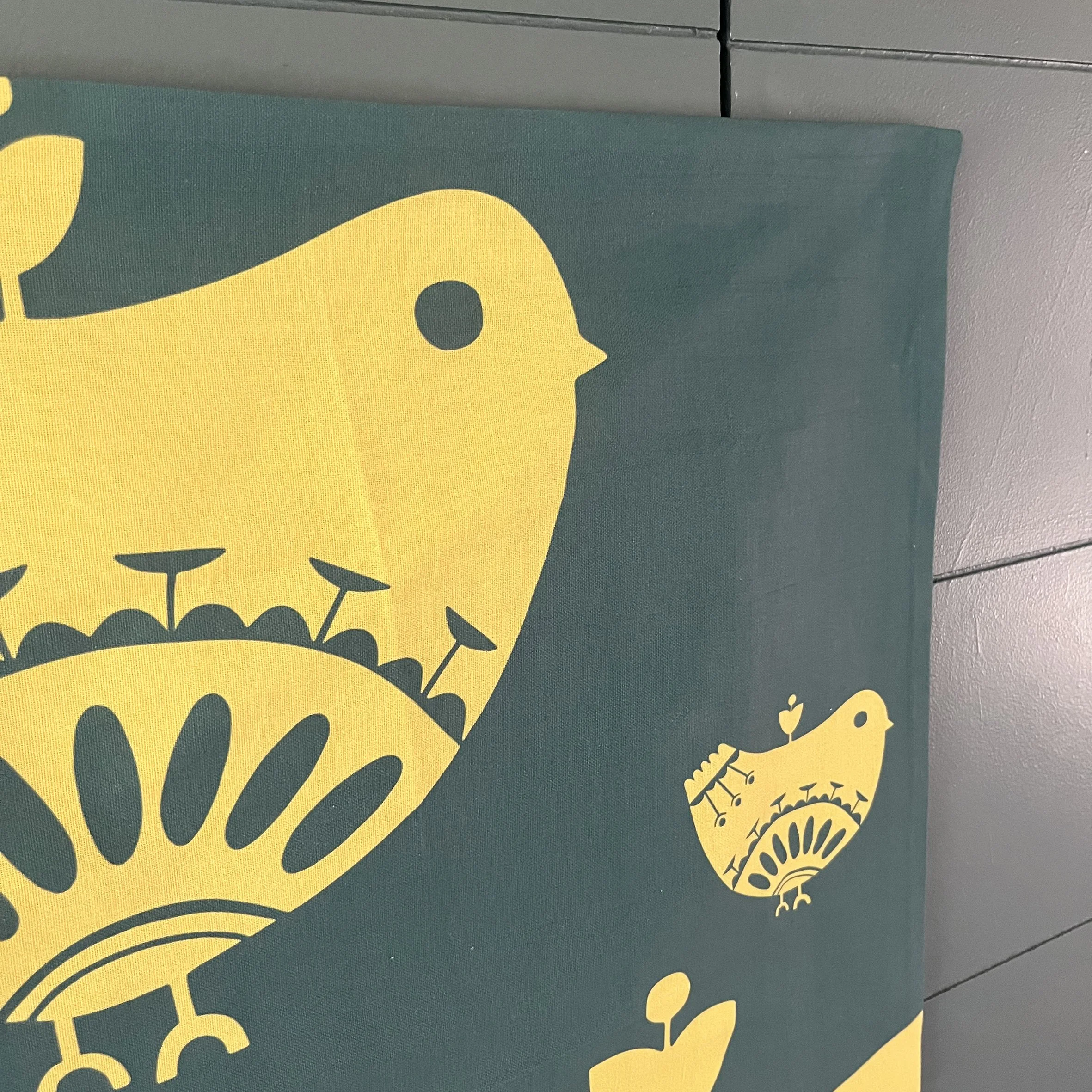 Teal & Yellow Birdie-close up.jpg