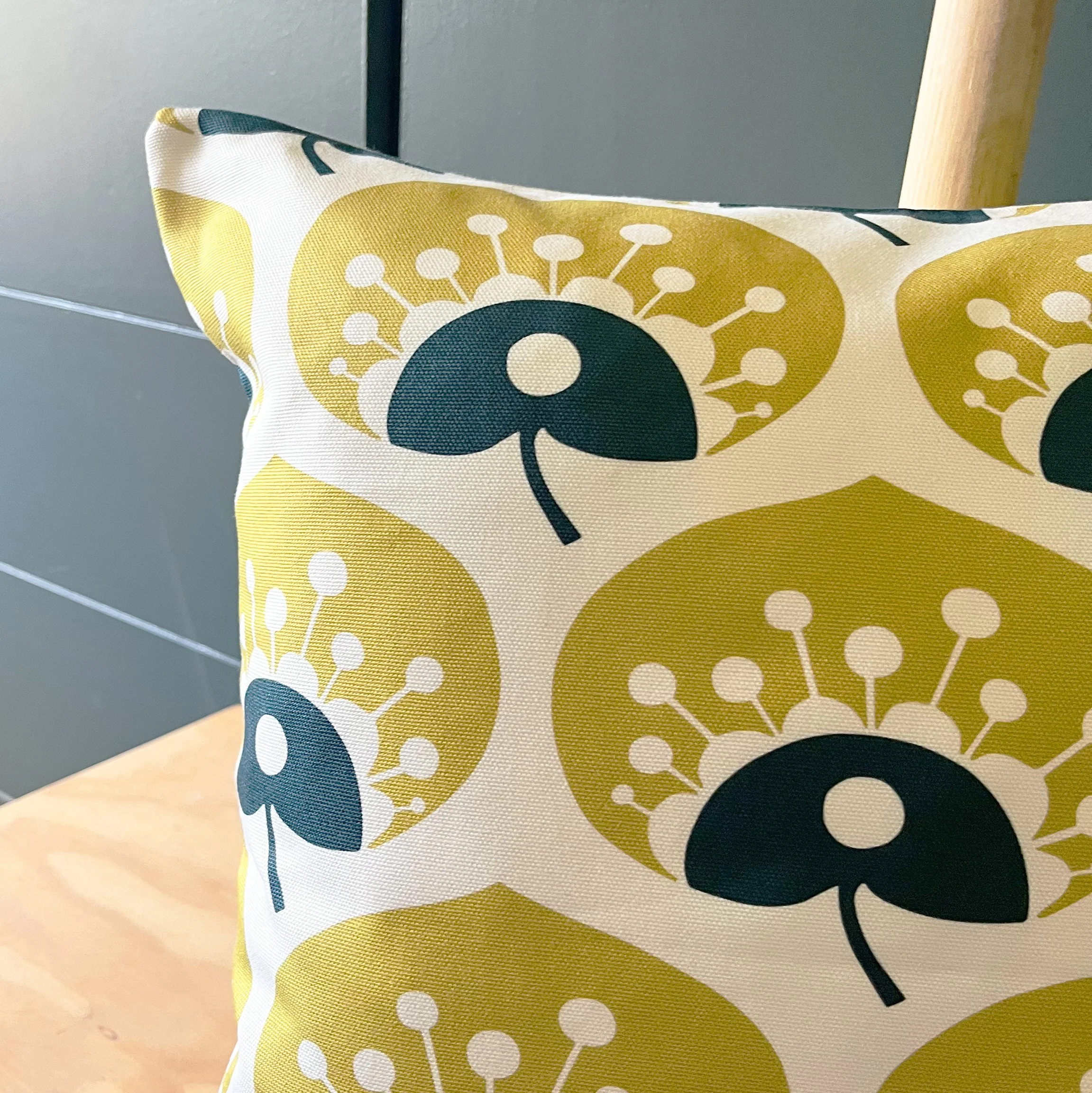 Lilypad Yellow & Navy closeUp3SQ.jpg