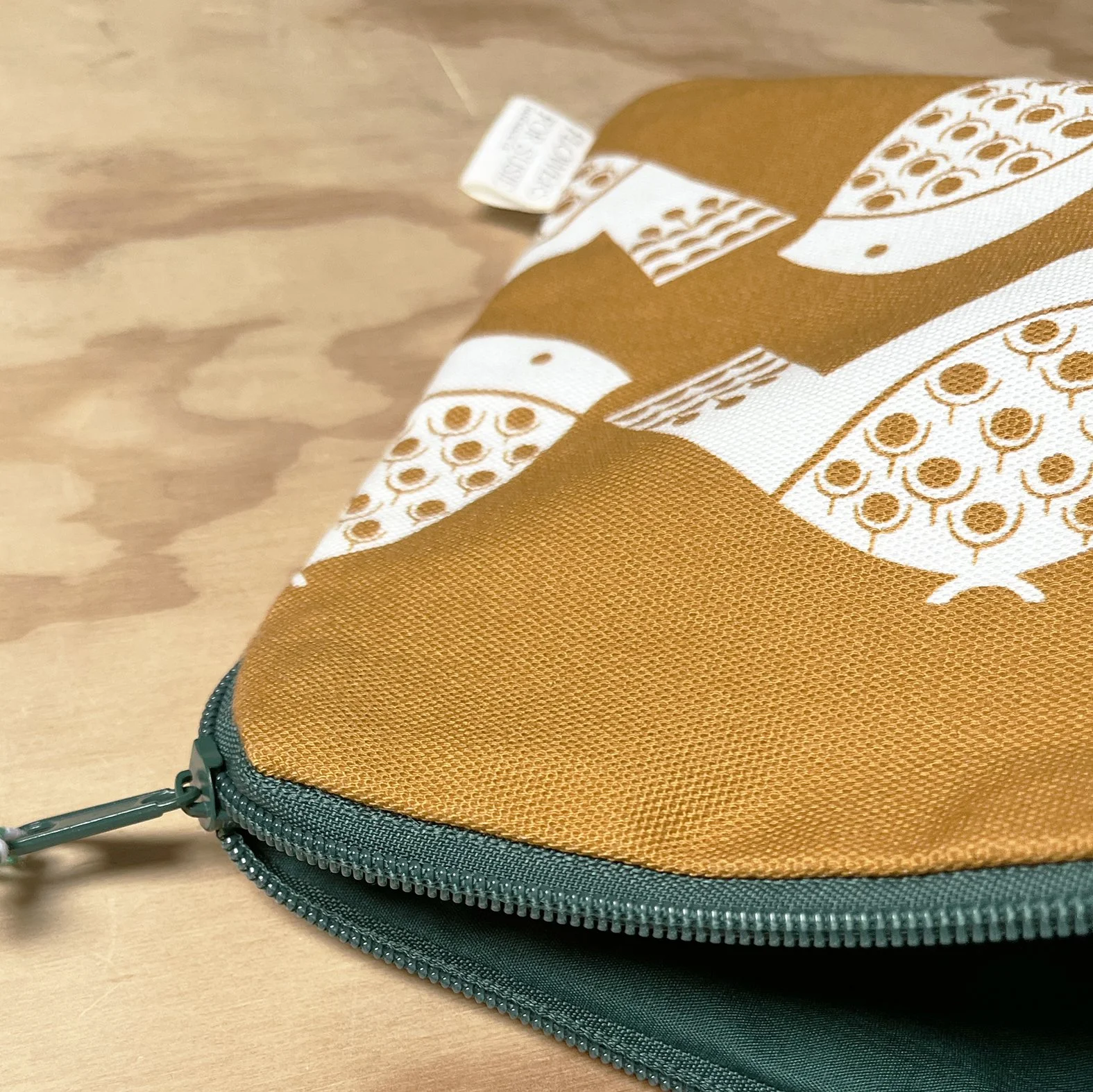 Orange Bird Pouch - Zip detail 1.jpg