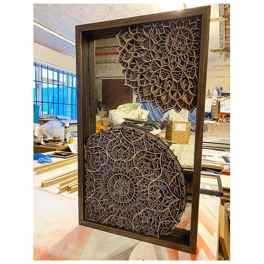 Let&rsquo;s have a look at this piece at a different angle. What you think of the detail? #mandalaart #mandala #mirrors #mirror #walldecor #homeaccessories #lasercutart