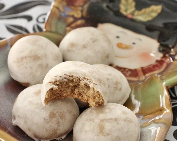 Pfeffernüsse Cookies: A Warming Holiday Treat with Spices That Nourish