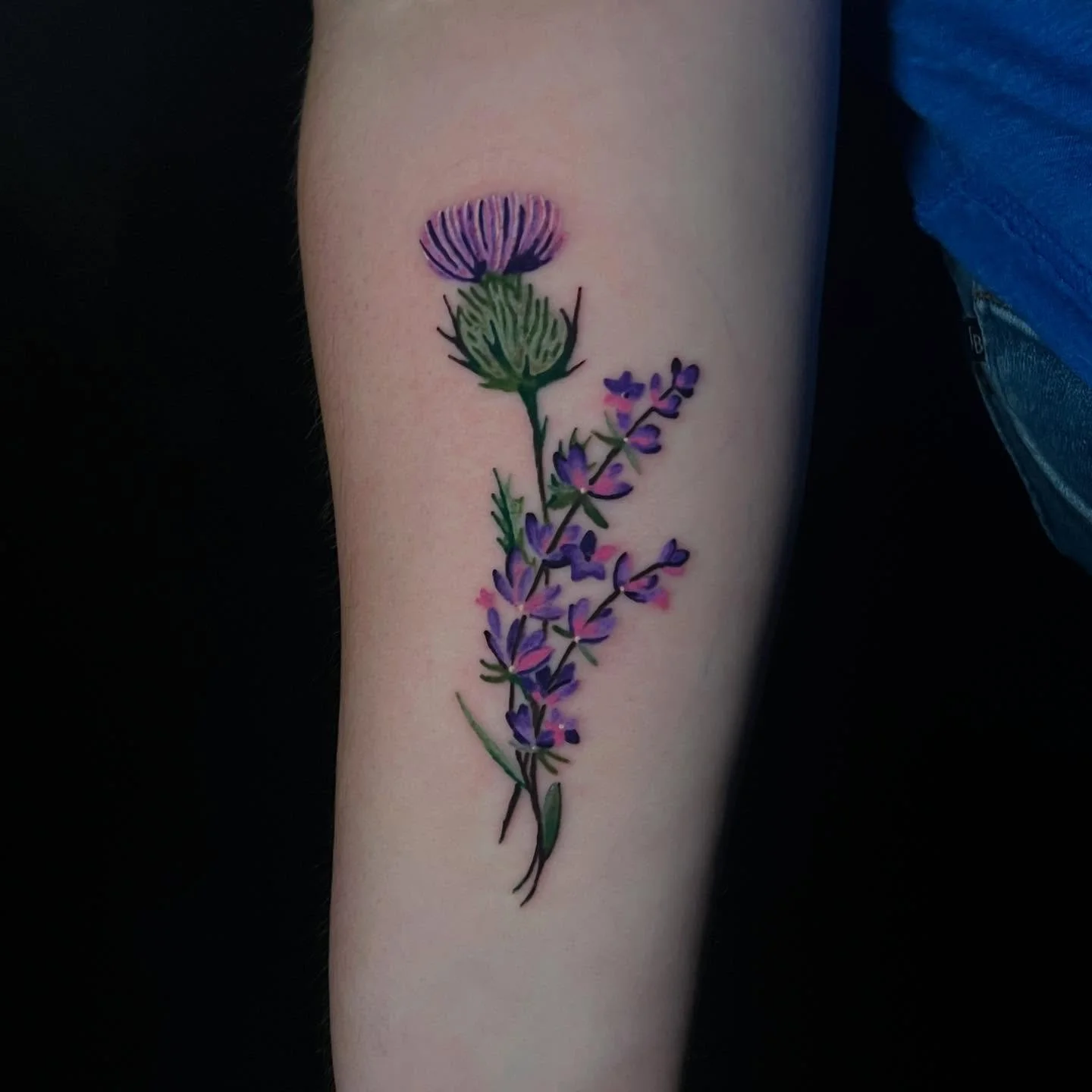 I&rsquo;ve been getting more requests for color/floral and I am not mad about it at all, keep em&rsquo; coming! Shoot me a DM or email to set up your next appointment. I&rsquo;d love to do more colorful florals 💕