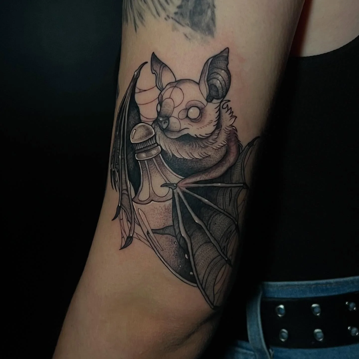 I had so much fun with this little bat guy, and would love to do more projects like this in the future! 
#darktattoos #kansascitytattooartist #crybabytattooproducts #dynamicink