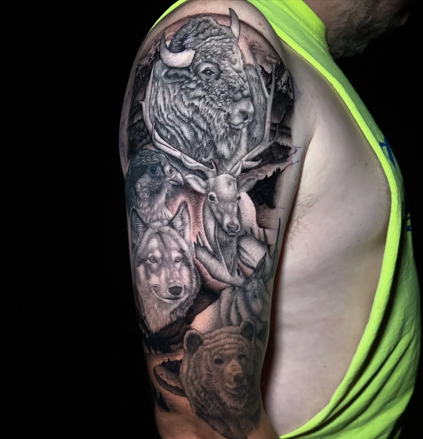 Finished up the top of Matt&rsquo;s arm! If you&rsquo;re looking for that next black and grey tattoo I&rsquo;ve got time for you! Just go to the link in my bio to schedule a consultation!
#axysrotary #tattooloverscare  #tattooawards #tattoo #tattoos 