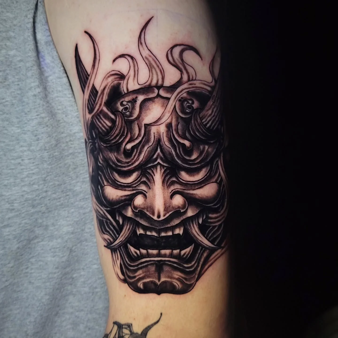 I had a blast adding this oni head to Joel's arm! Thanks for always bringing in cool ideas, Joel.

DM or email (in bio) for inquiries and booking.

As always, thanks for looking!

#kwadronneedles #dynamicink #kansascity #blackandgrey #tattoo