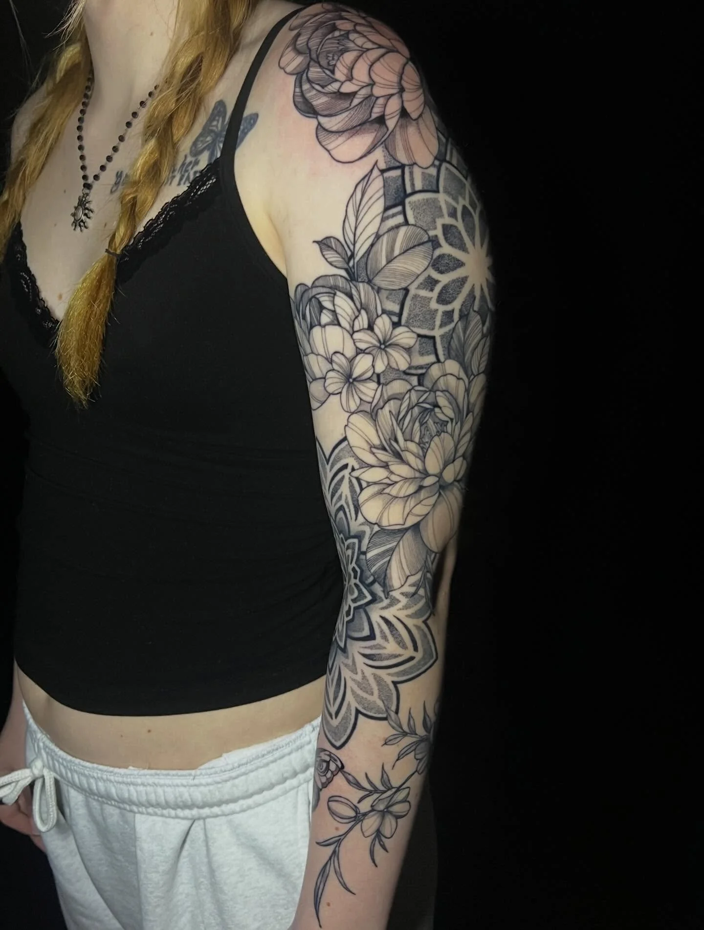 Sleeve in the works! (some healed, some fresh) 

I can&rsquo;t wait to continue working on this after summer! Never thought Id be wishing for colder weather again so soon!! 😅

#crybabytattooproducts #kcmoartist #kansascitytattooartist #floraltattoos