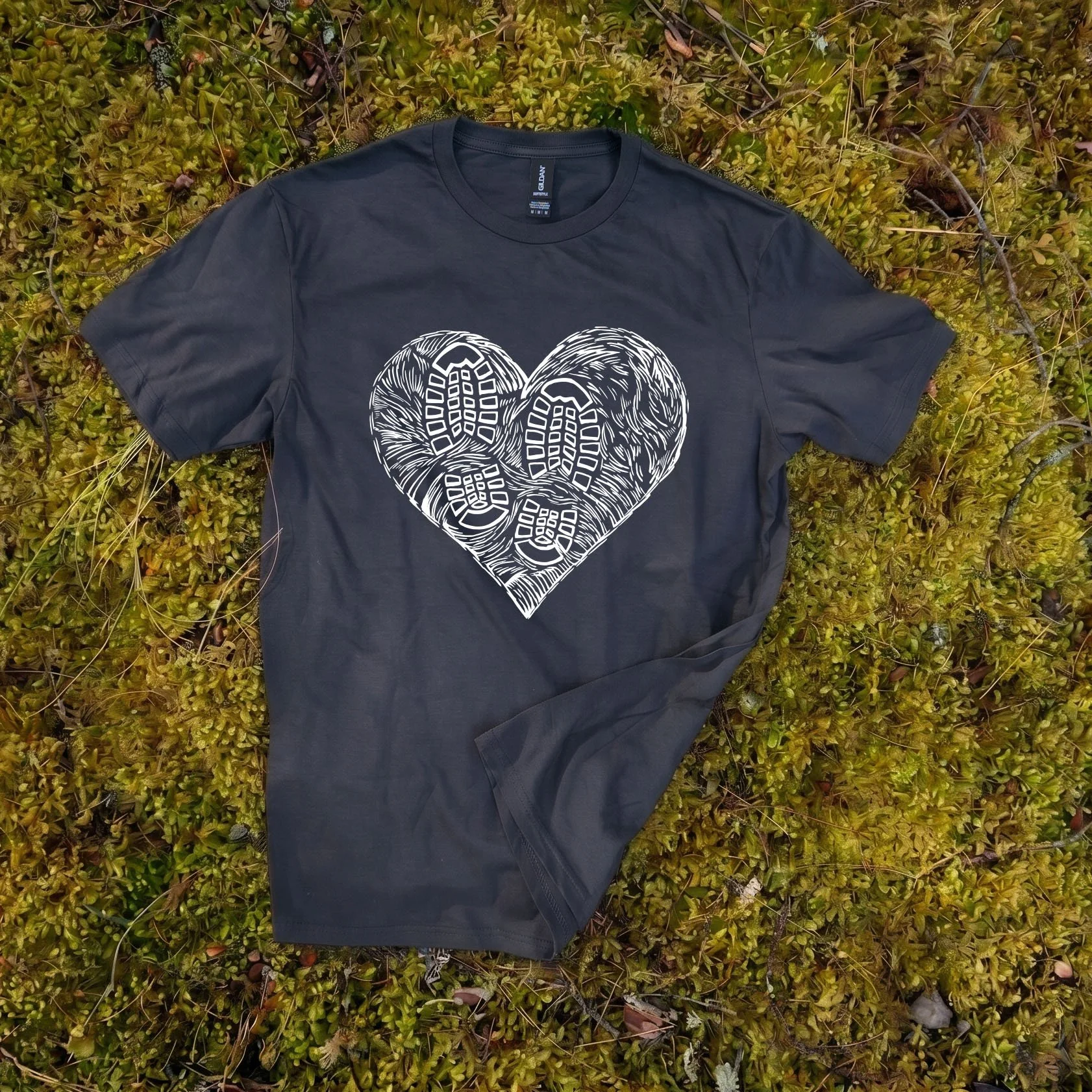 HeartLogo_MossMockups_0004_Heather Navy 424754.jpg