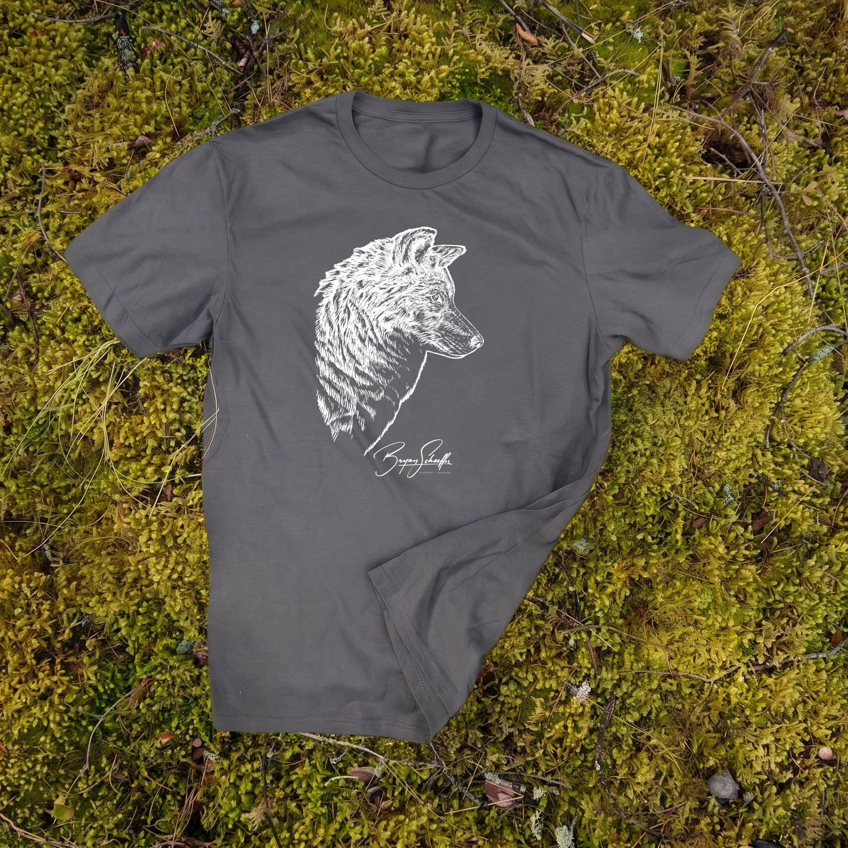 Wolf_T-Shirt_0004_Dark Heather Gray #4d4d4d.jpg