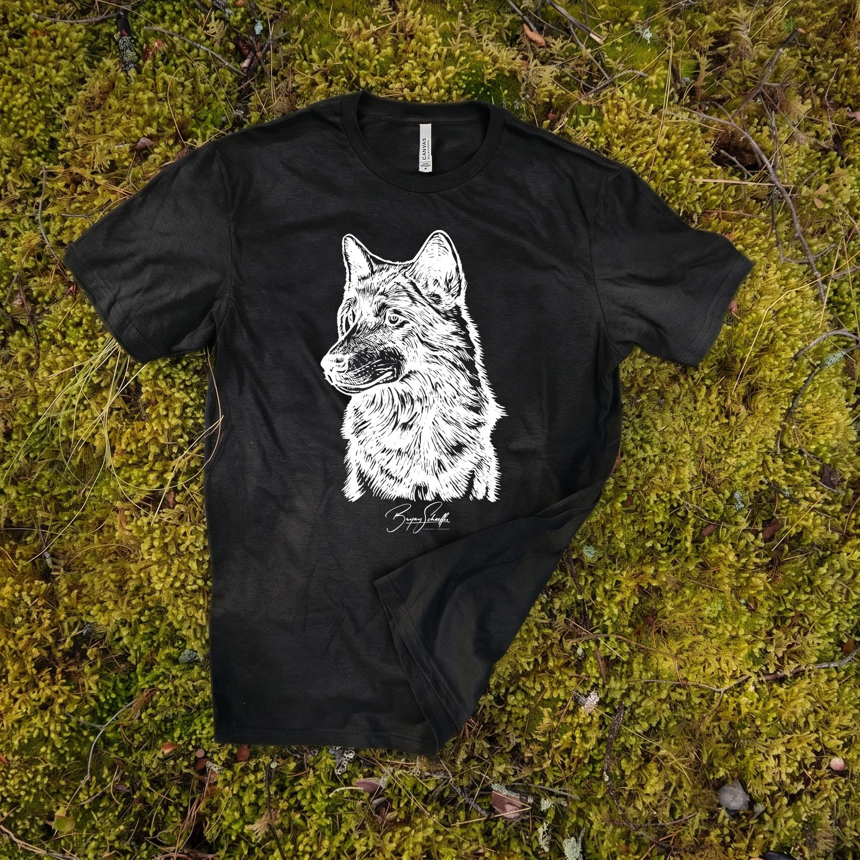 GoneWildWOlf_T-Shirt_0000_Black Heather hex#0b0b0b.jpg