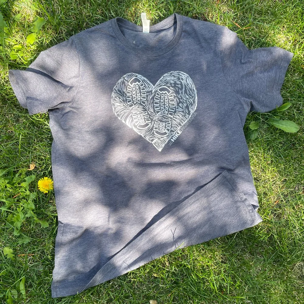 Mockup1000x1000_T-ShirtFold.jpg