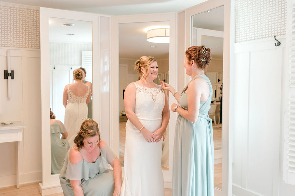 Crafting Your Wedding Day Hair And Makeup Schedule - How To! — Darby House