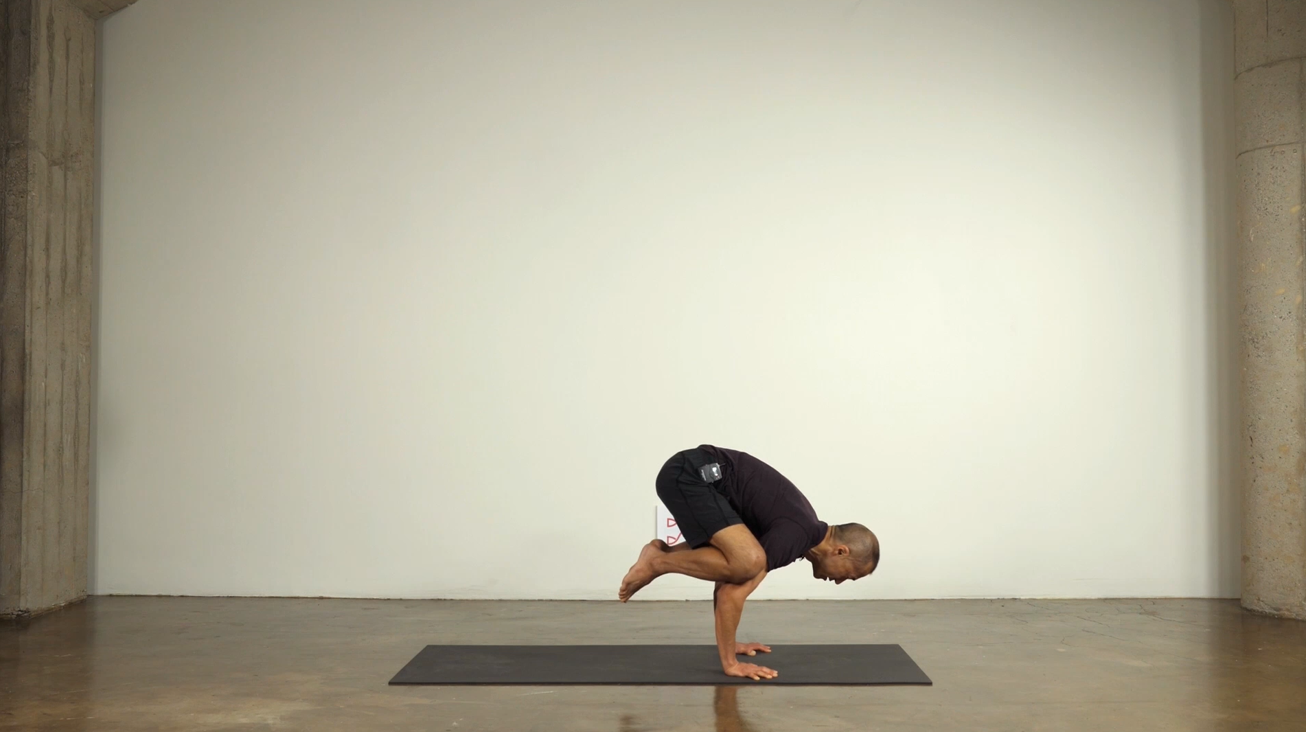 1165 2nd Principle (b) Inversions and Arm Balances.png