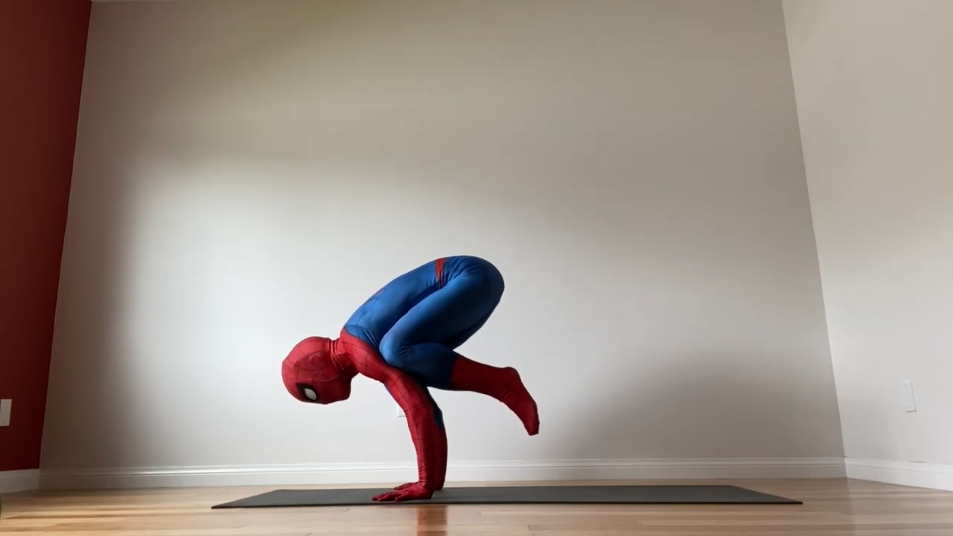 SuperheroYoga3.png