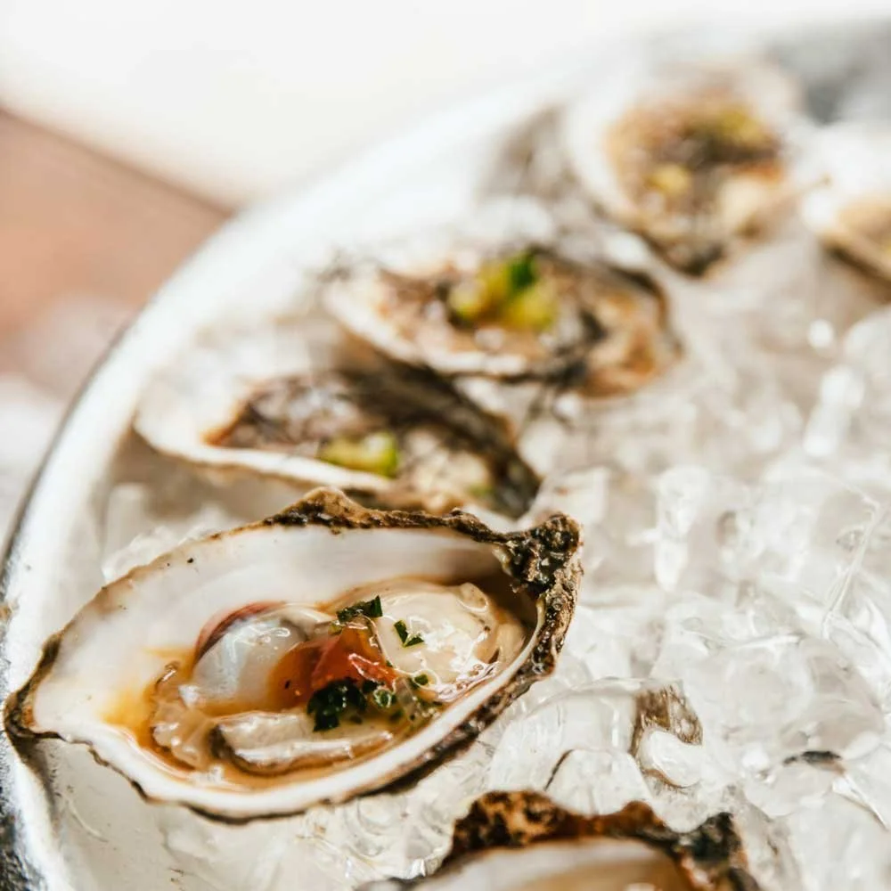 2 Floating Oyster Bars in Boston With a Waterfront View
