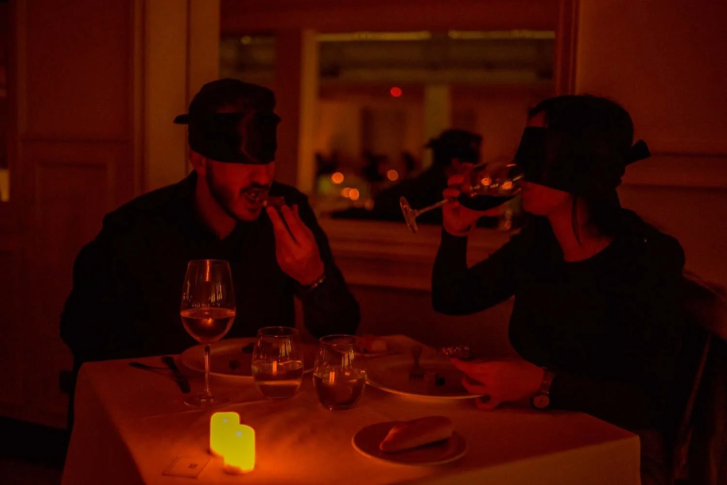 Dining In The Dark2.jpg
