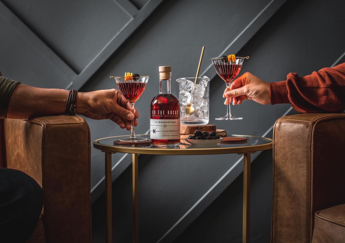 ⁣
Sundays are for sipping 🥃 ⁣
⁣
Already forgot my whole &ldquo;gonna post every day in February&rdquo; thing yesterday but what can you do! Thought it might be time to share some of this awesome shoot I did last year for @otrcocktails. ⁣
⁣
Shoutout 