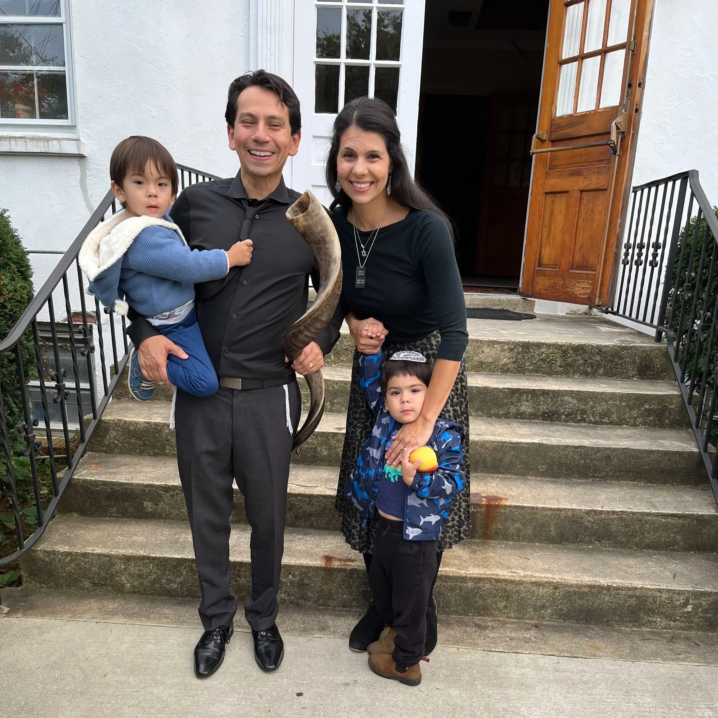 SM+Family+Pic.jpg