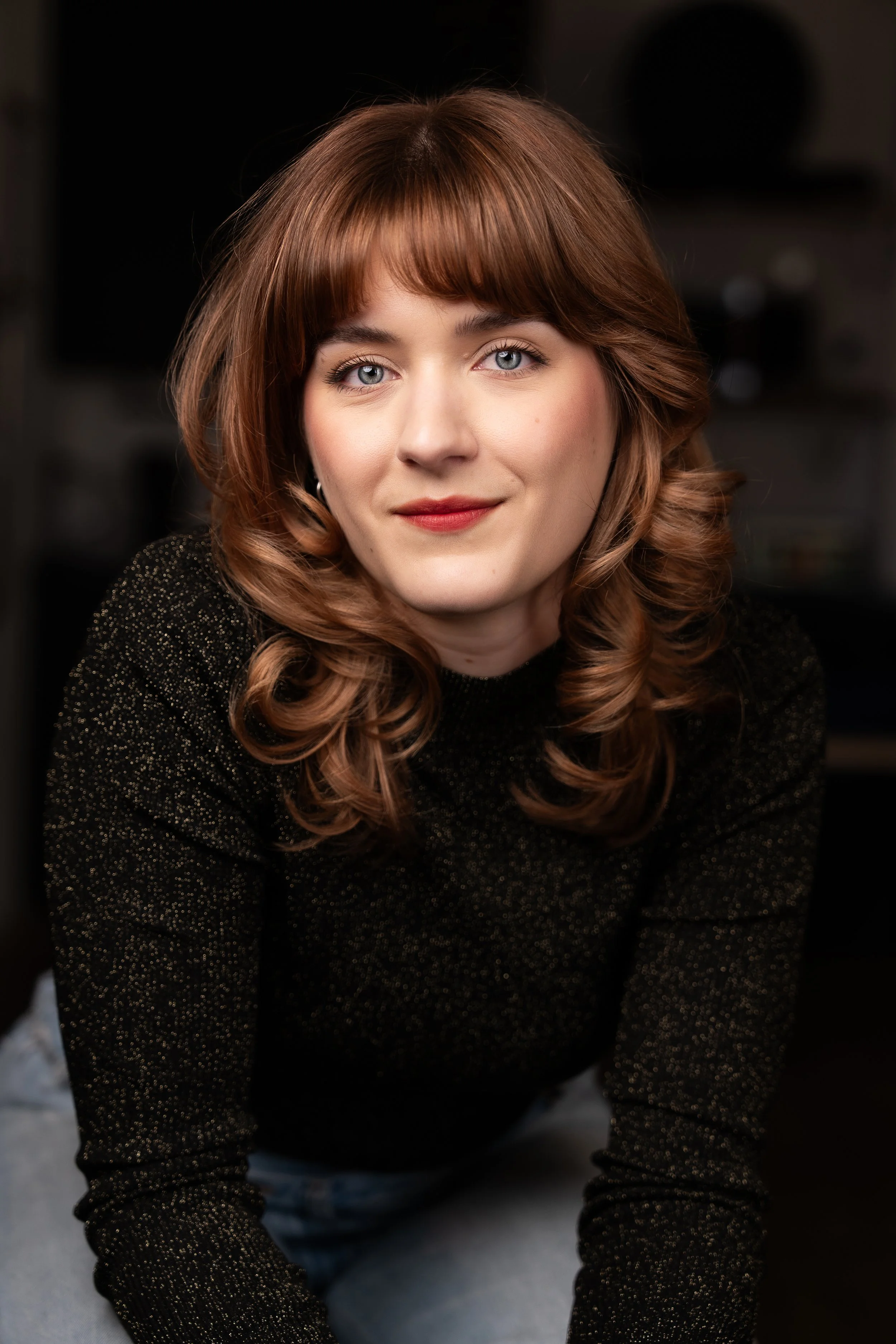 MonaHillis_Headshot5.jpg