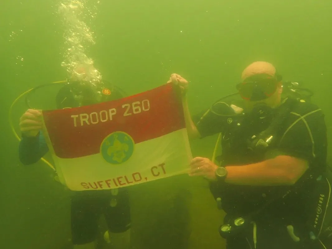 Boy Scout Flag Underwater_1632930298.jpg