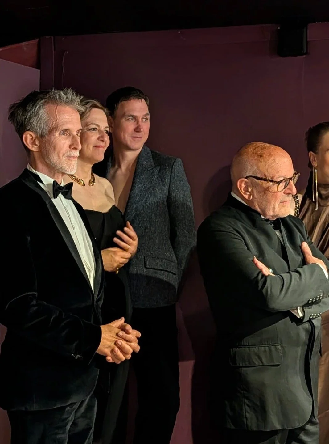 Gestern in Cannes kurz vorm Auftritt im Kinosaal Premiere &bdquo;Heimsuchung&ldquo; mit Uli Matthes, Lars Eidinger, Volker Schl&ouml;ndorff.

Es war sehr sch&ouml;n! ✨