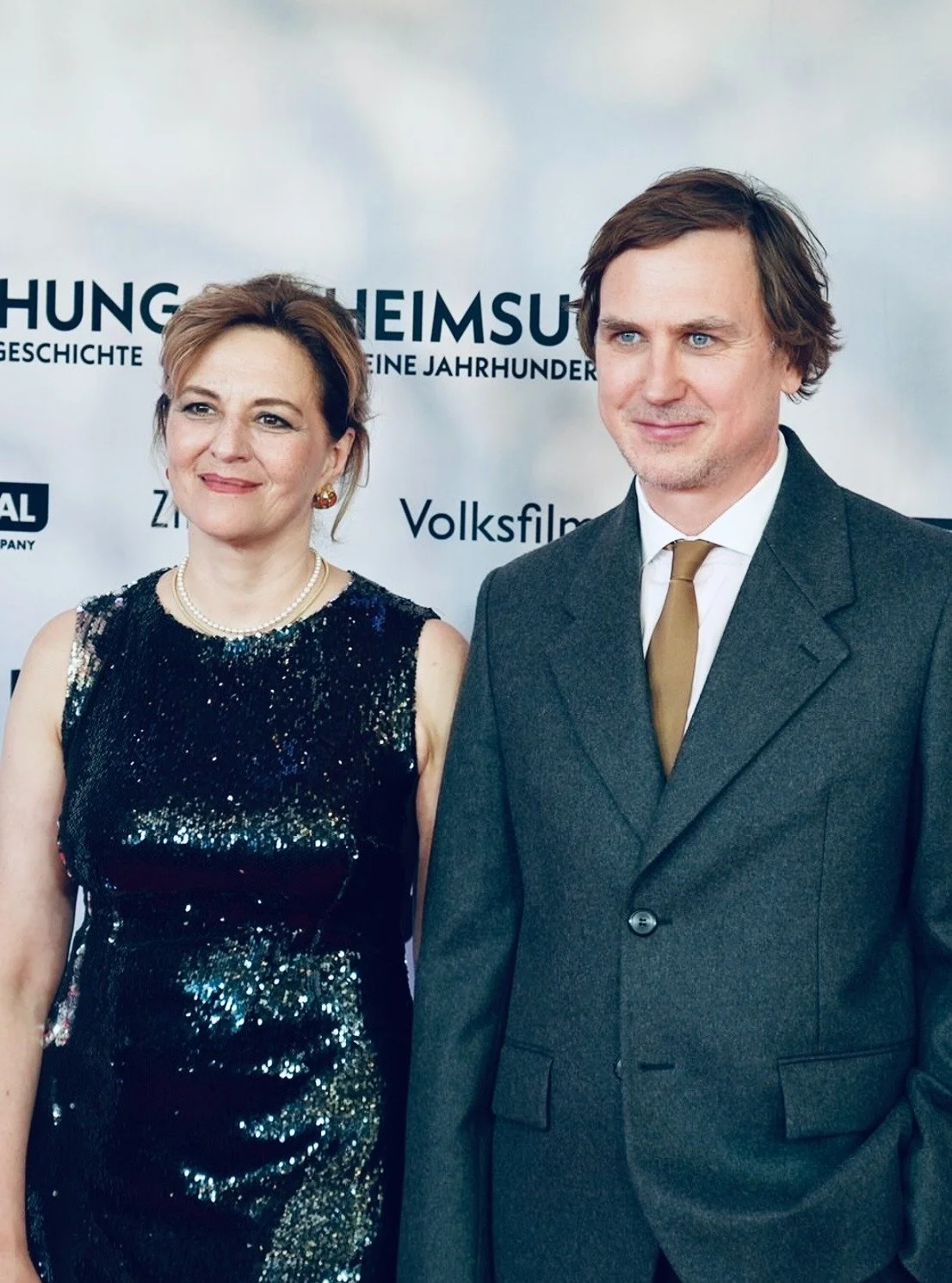 Gestern wundersch&ouml;ne Premiere von Heimsuchung im Kino International! 

Eine Jahrhundertgeschichte f&uuml;r die gro&szlig;e Leinwand! Volker Schl&ouml;ndorff pr&auml;sentiert seine Adaption von Jenny Erpenbecks Roman HEIMSUCHUNG nach der Weltprem