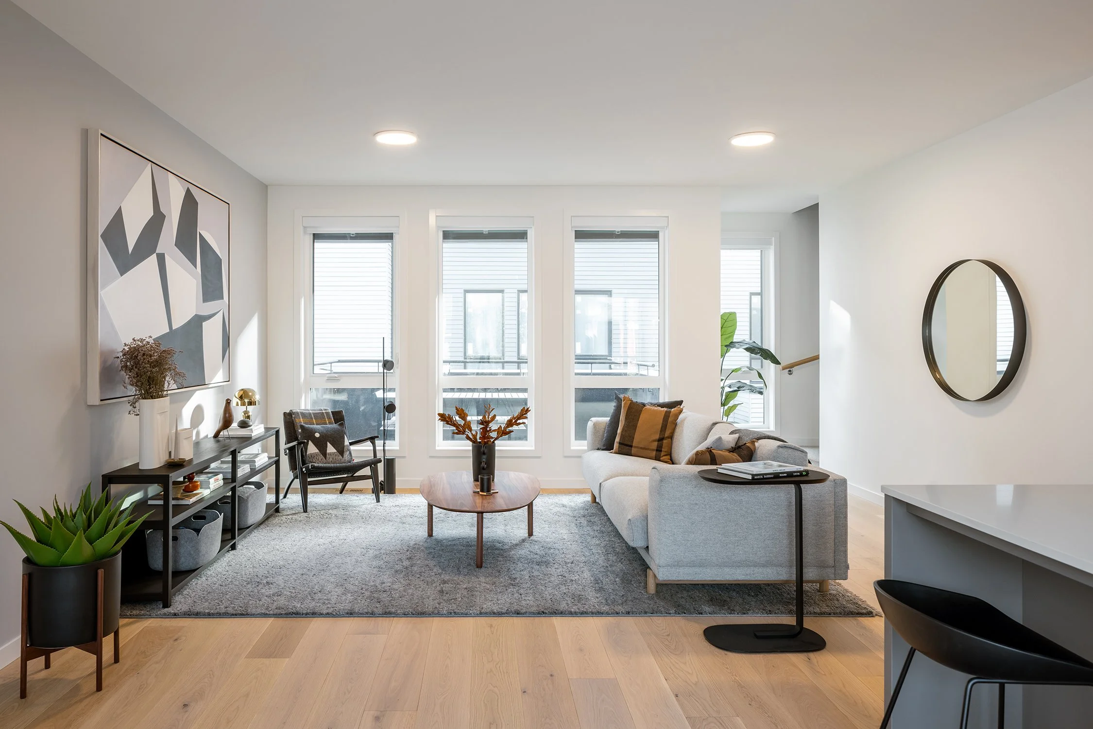 BLACK AND WHITE - PHOTO - INTERIOR 01.jpg