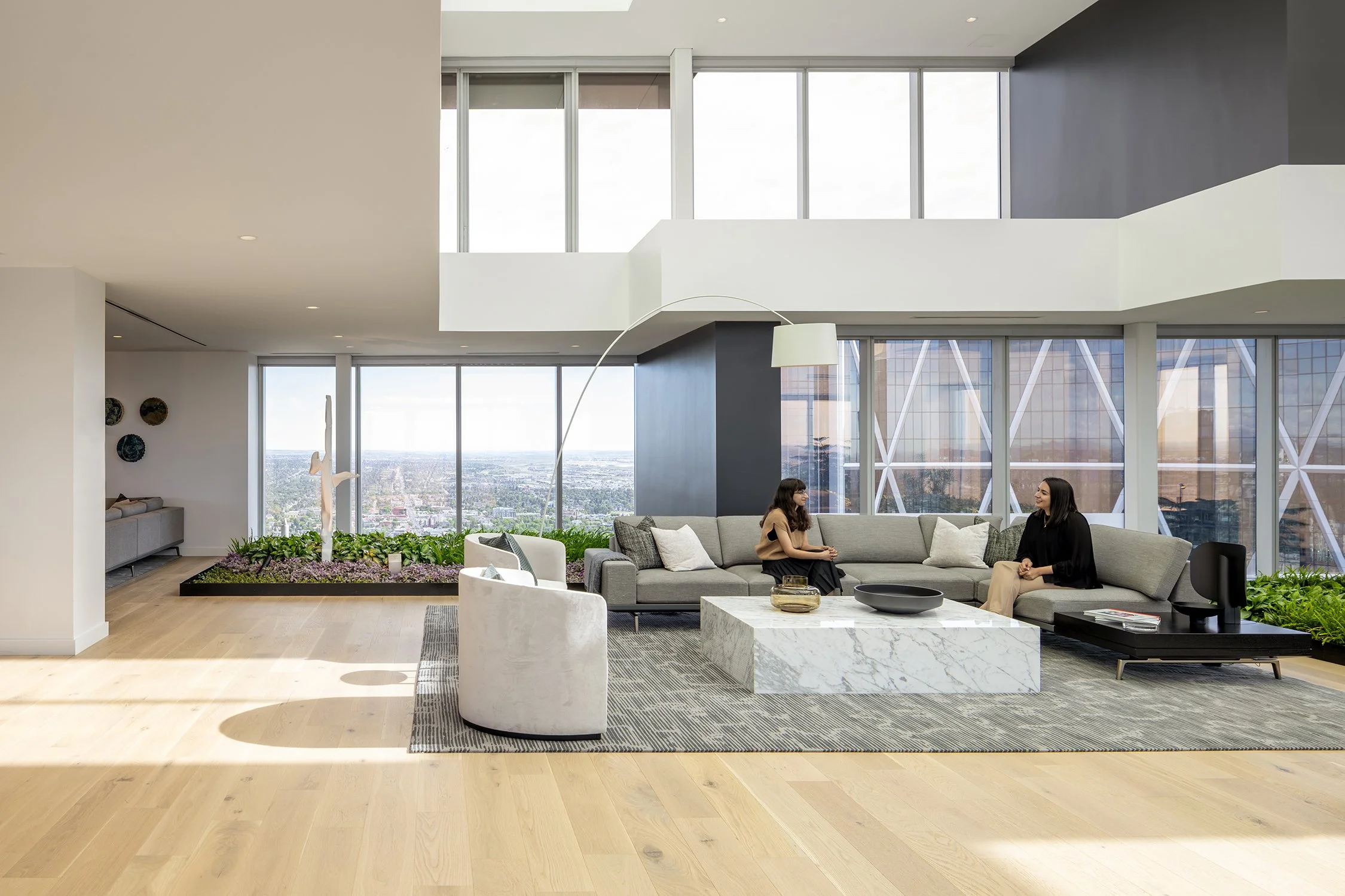TELUS SKY L60 ENCLOSURE - PHOTO - INTERIOR 12.jpg