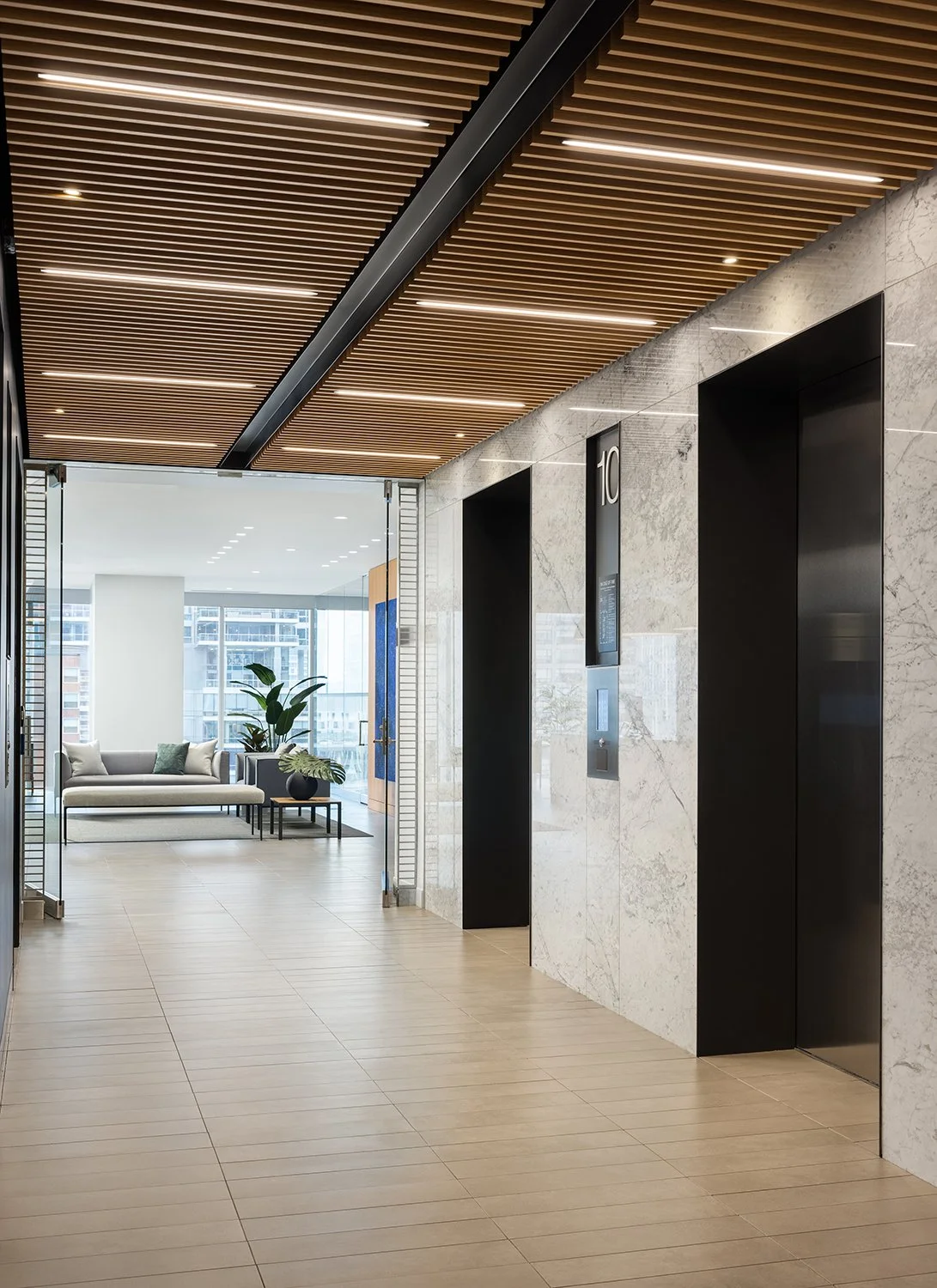 TELUS SKY INTERIORS - PHOTO - L10 ELEVATORS.jpg