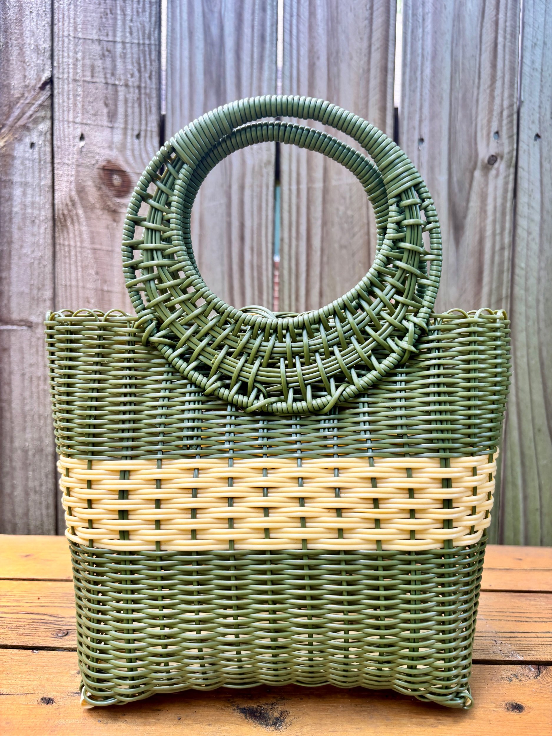 Accessory handbag in El Salvador