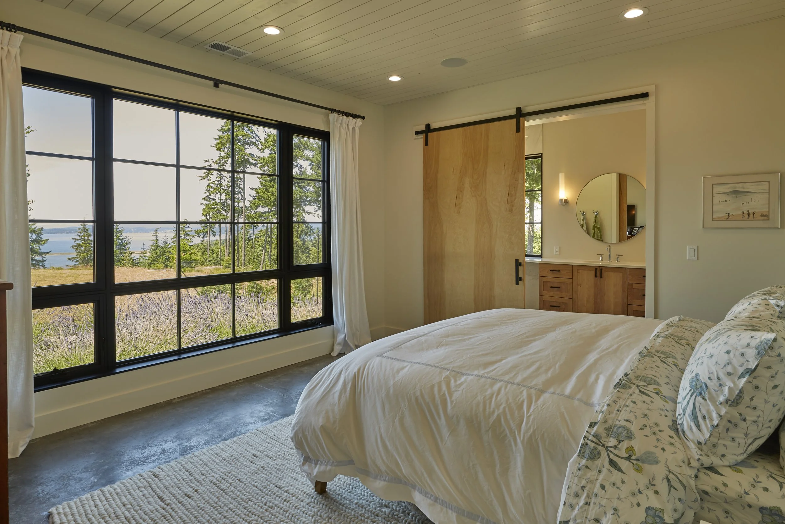 42128_Interior_Custom_Lopez_WA (12).jpg
