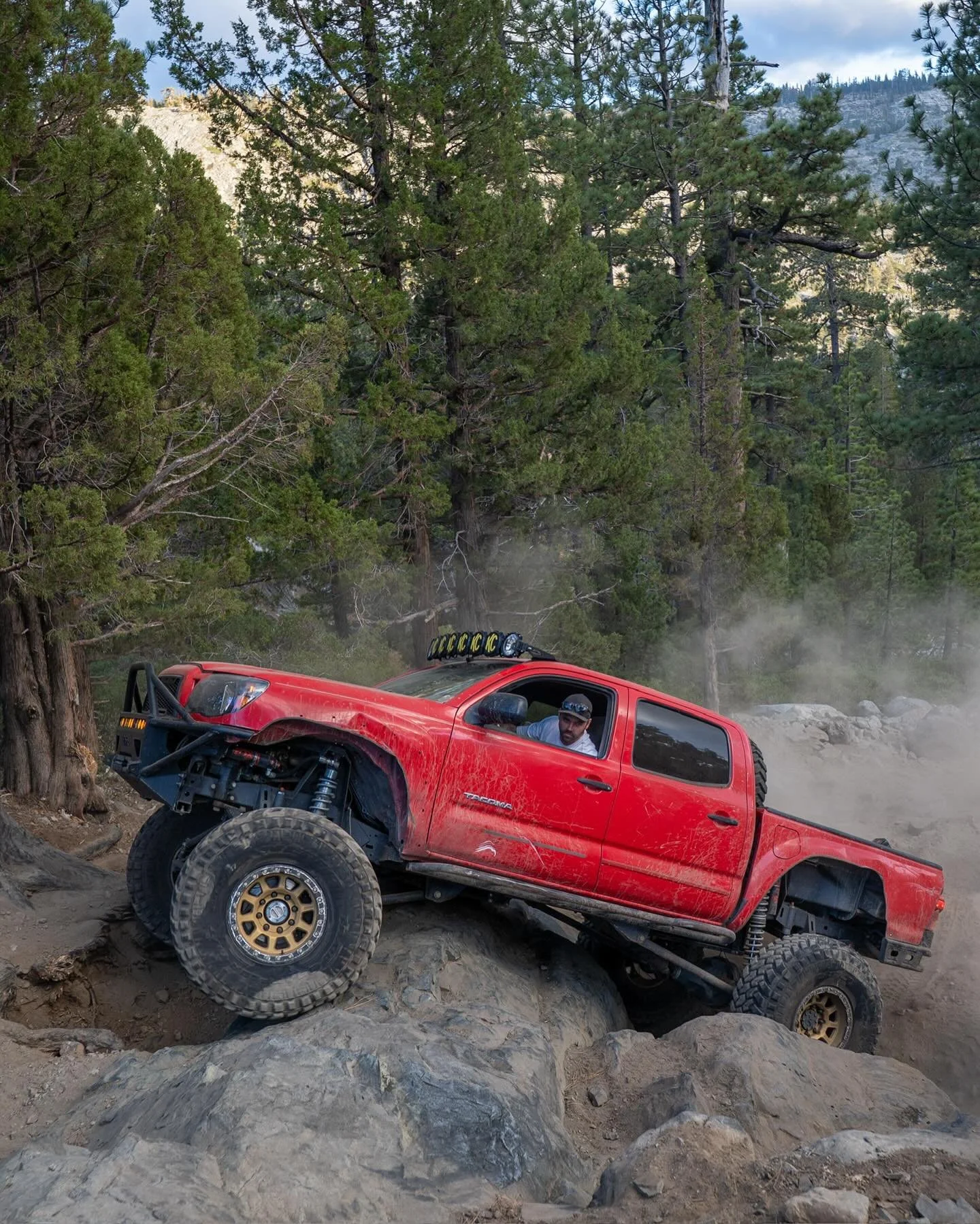 Red truck has been down and out for a couple months but the comeback is in the horizon. Can&rsquo;t wait to get back out wheelin in it. #martecengineering #martectacomakit #toyota #tacoma #trailingarm