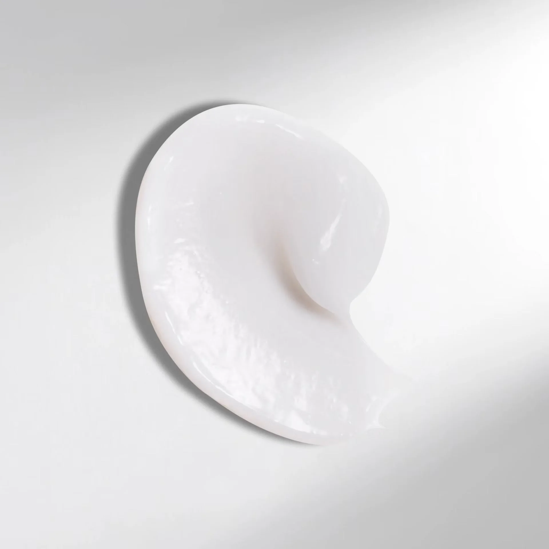 Wella-Professionals_Ultimate-Smooth_Conditioner_texture.jpeg