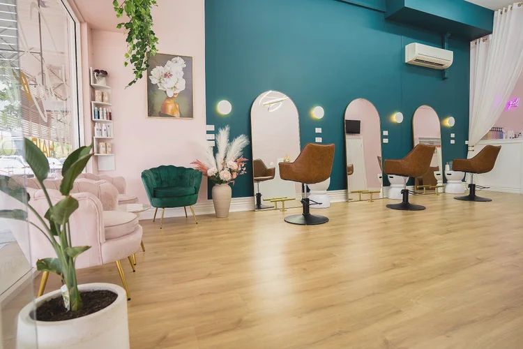 Glow Hair Studio