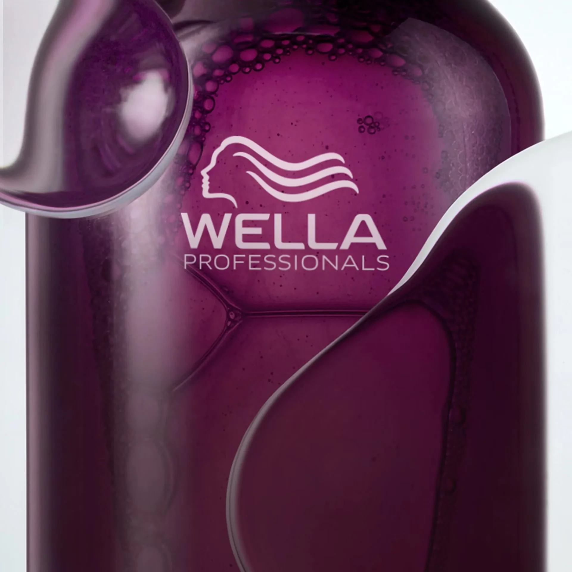 Wella-Professionals_Ultimate-Color_e-comm_PDP_Shampoo-250ml_Texture-wtx.jpeg