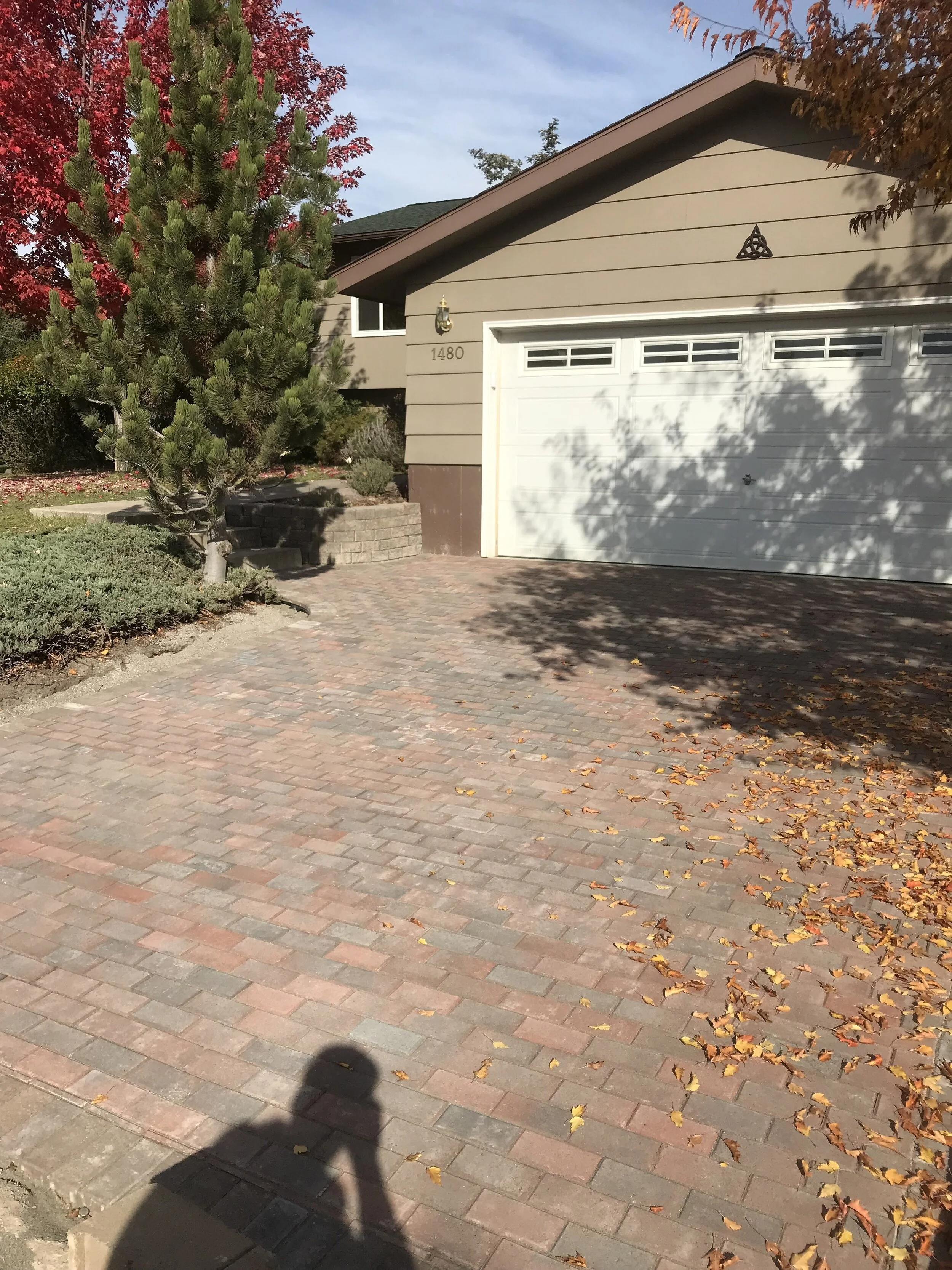 Missoula-Landscaping-company-hardscape-paver-patio-walkway-block-retaining-wall-2020