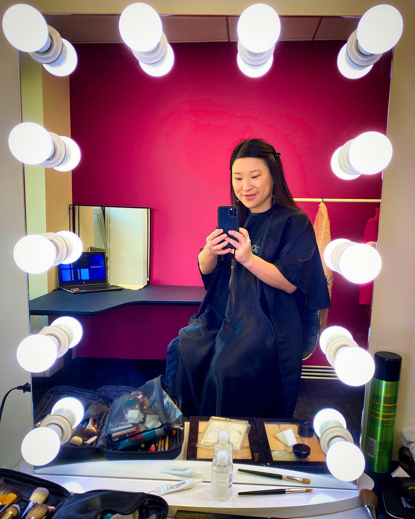 You know it&rsquo;s going to be a good day when your green room is painted PINK! 💗💗💗 

As on-camera talent, I do have a few demands...lol 😉 

Loved hosting #luminarlive and connecting with so many creative minds, virtually! We talked about digita