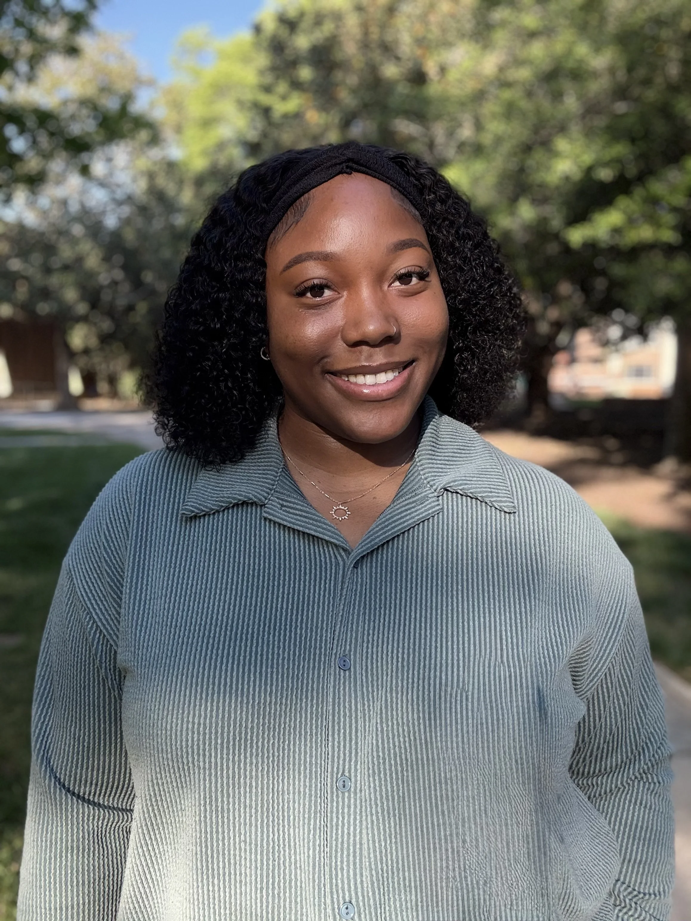 Photo of Aileen Charles, an associate level mental health counselor with Grant Park Counseling Group who provides warm, compassionate mental health therapy.